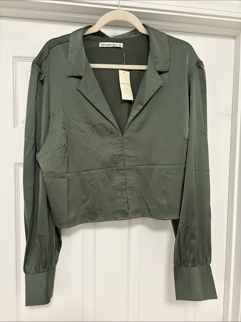 Abercrombie & Fitch Olive Green Cropped Button-Front Blouse